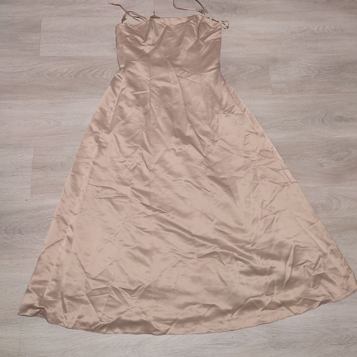 Продам атласне плаття