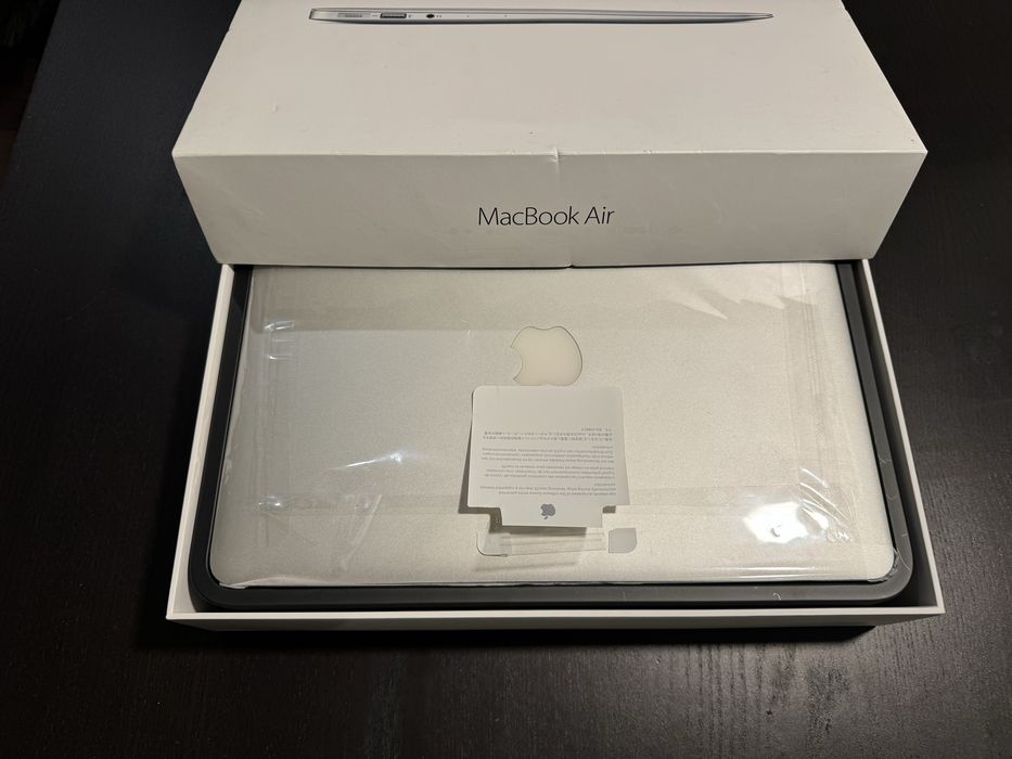 Macbook Air I5 com 256g ssd
