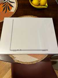 apple Macbook Air-M2 13,6 16GB 256GB