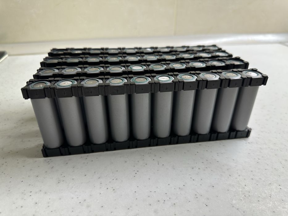Акумулятори Tesla Model S 2024рік 3000мАг Li-ion 18650, 21700 4500mah