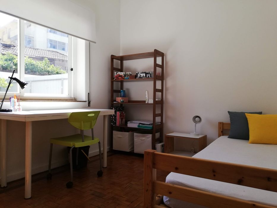 Quarto junto Fac Economia,ES Enfermagem e Polo 3 UC