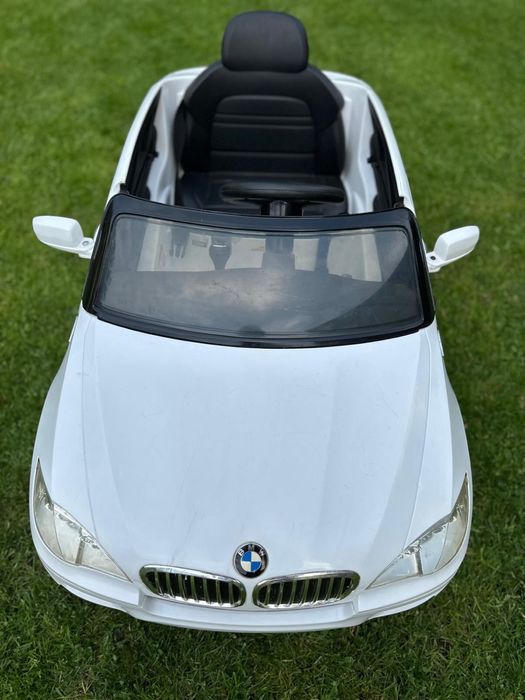 Samochód akumulatorowy BMW