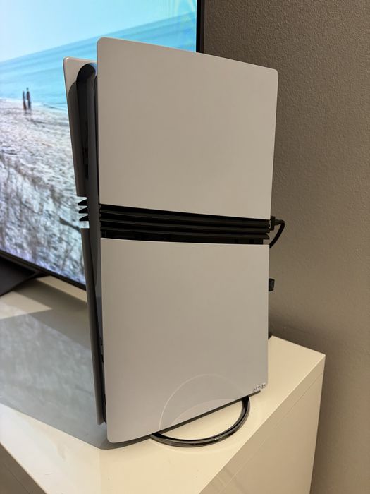 Playstation 5 Pro c/Pulse Elite + Base Vertical
