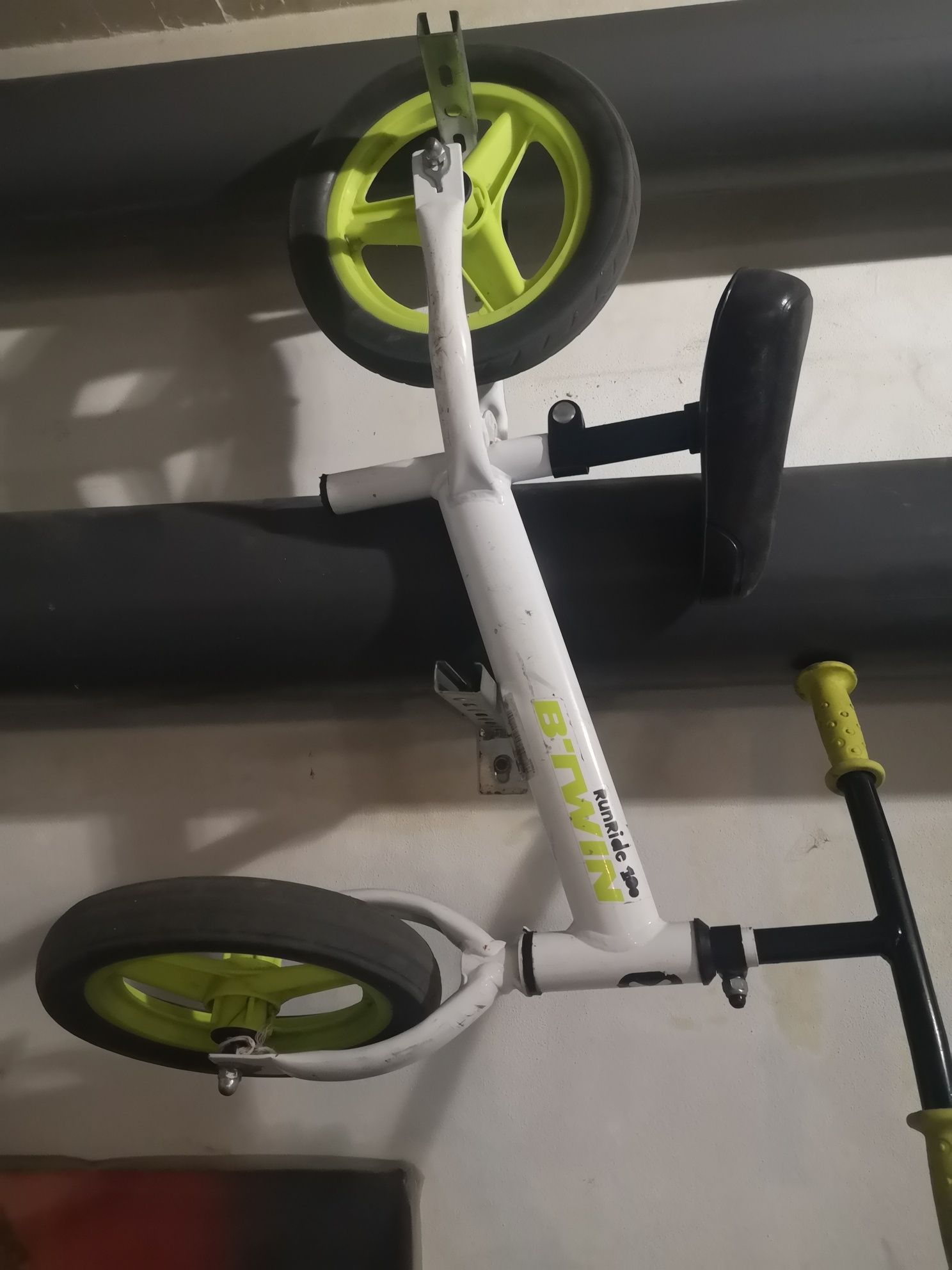 Bicicleta sem pedais Decathlon