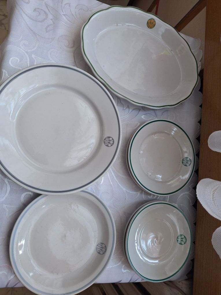 Porcelana Lubiana talerze płaskie 8 sztuk lata PRL