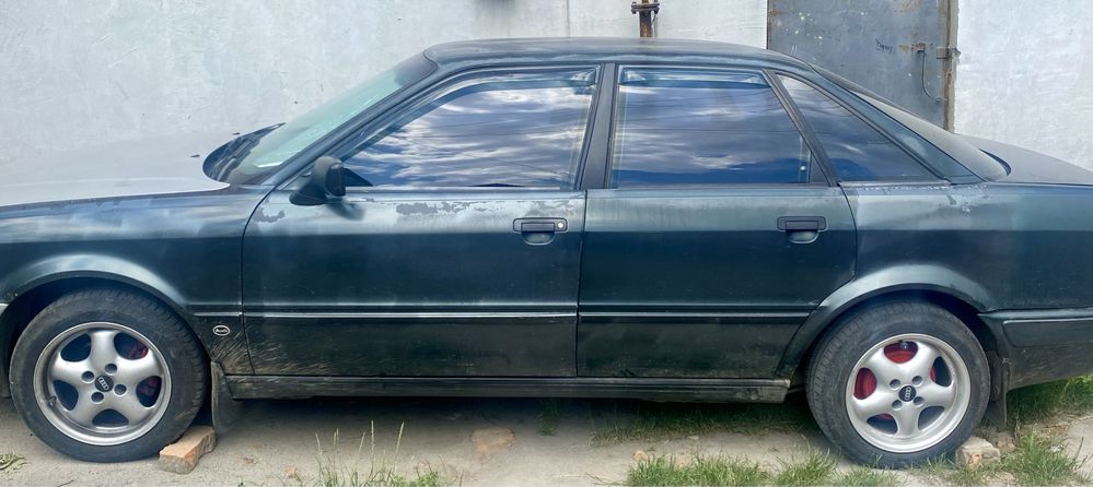 Ауді 80 b4 1992року