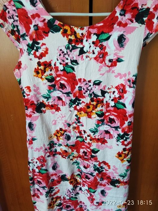 Красива літня сукня