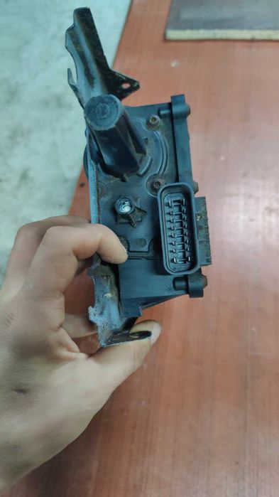 Opel Insignia A 2008-2017 ручник электричний