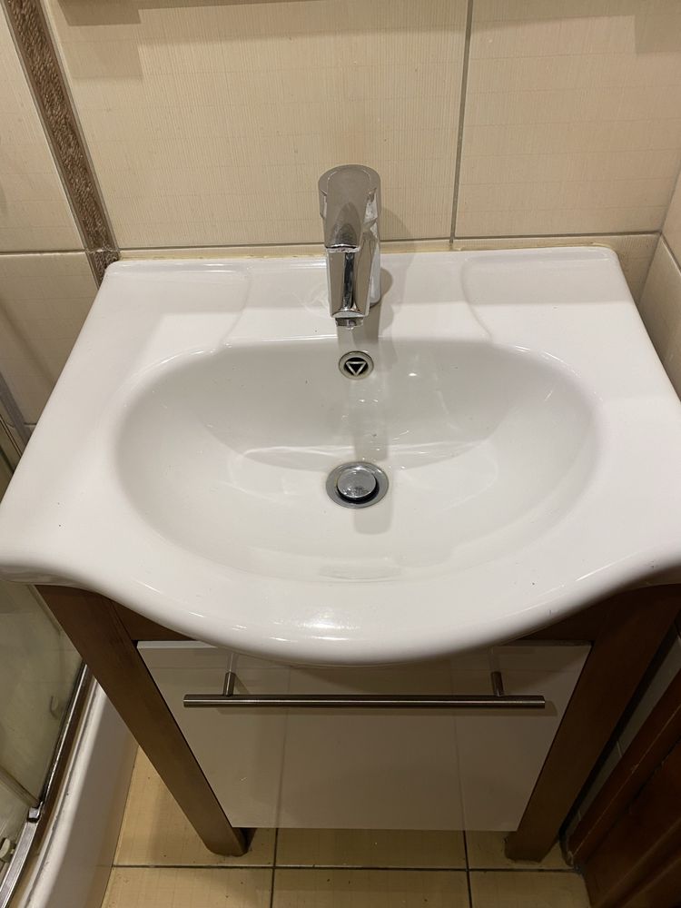 Umywalka, szafka używana