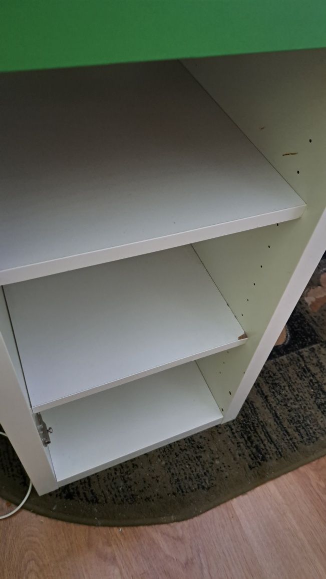 Biurko IKEA STUVA białe, zielone, szuflady, trzy półki