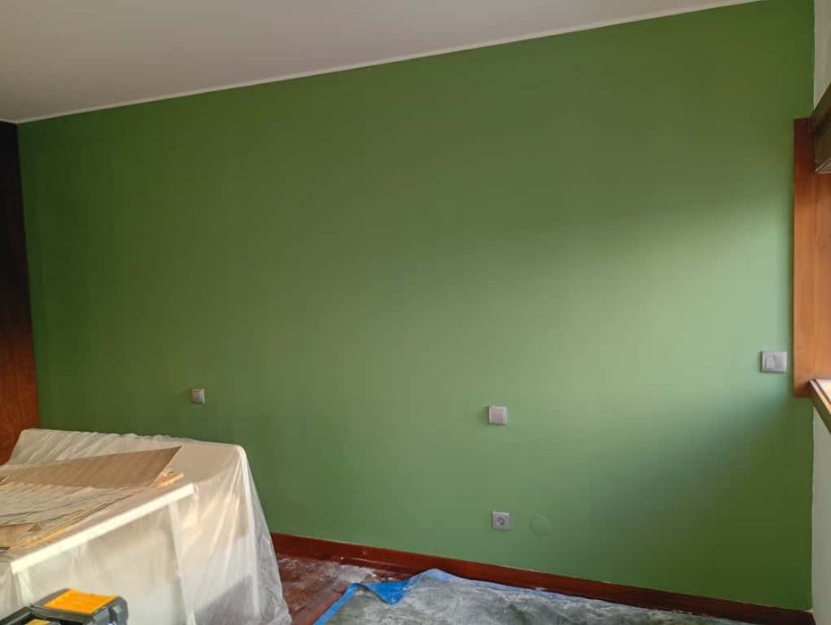 Trabalhos de pintura e pequenos serviços