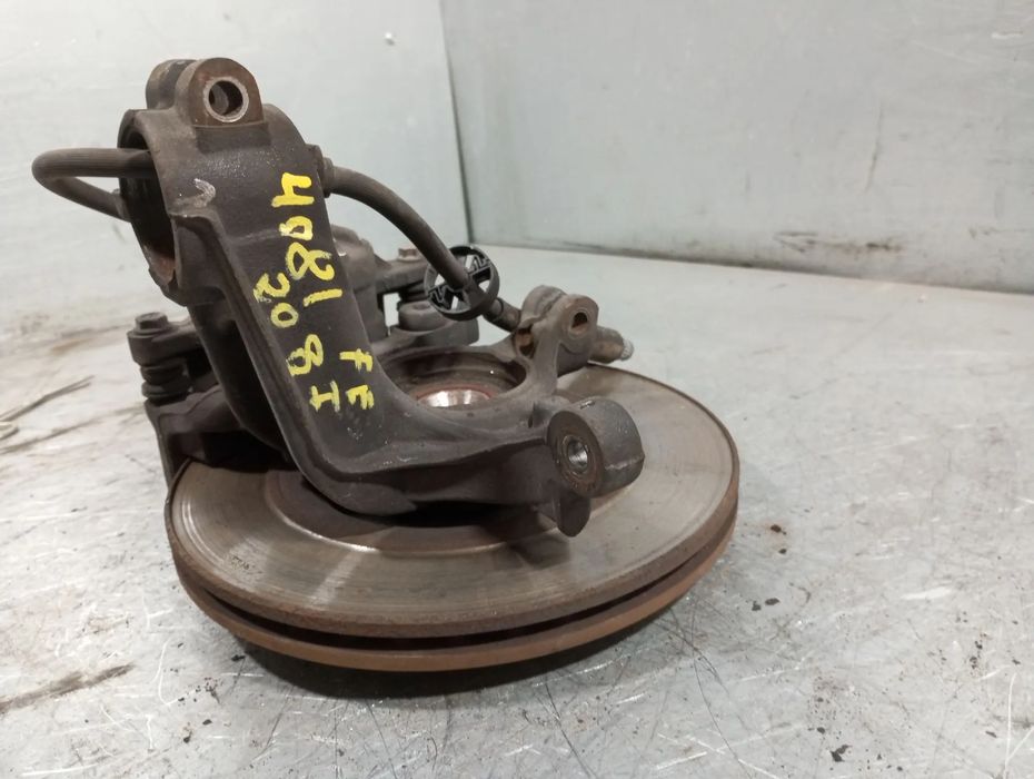 Manga de eixo frente esquerda PEUGEOT 208