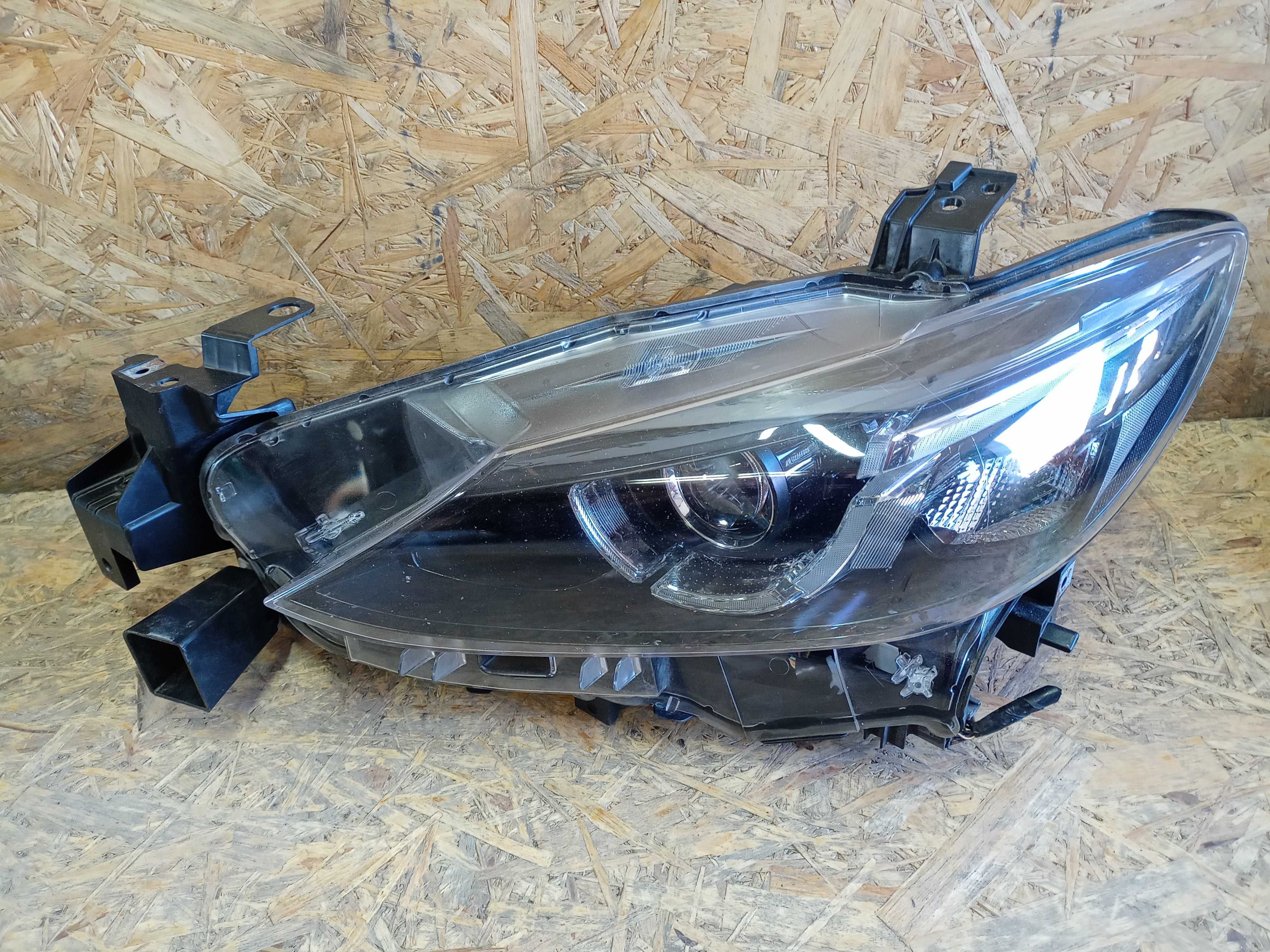 Mazda 6 GJ FL lift lampa prawa lewa przód przednia full led wersja UK