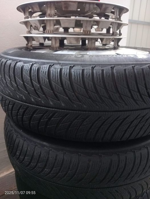 Комплект диски VW T5 5*120R16 резина Michelin 215/65