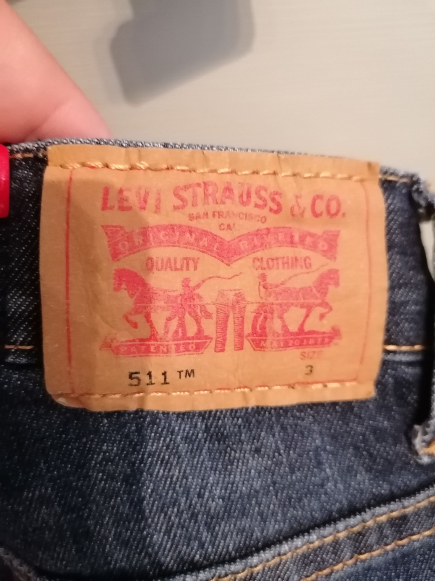 Calções de ganga Levi's Strauss tamanho 3 anos