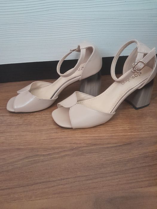 Женские туфли,летняя обувь,босоножки