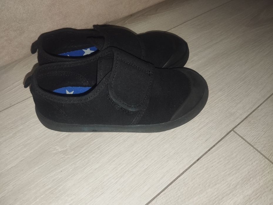 Капці чорні р.29