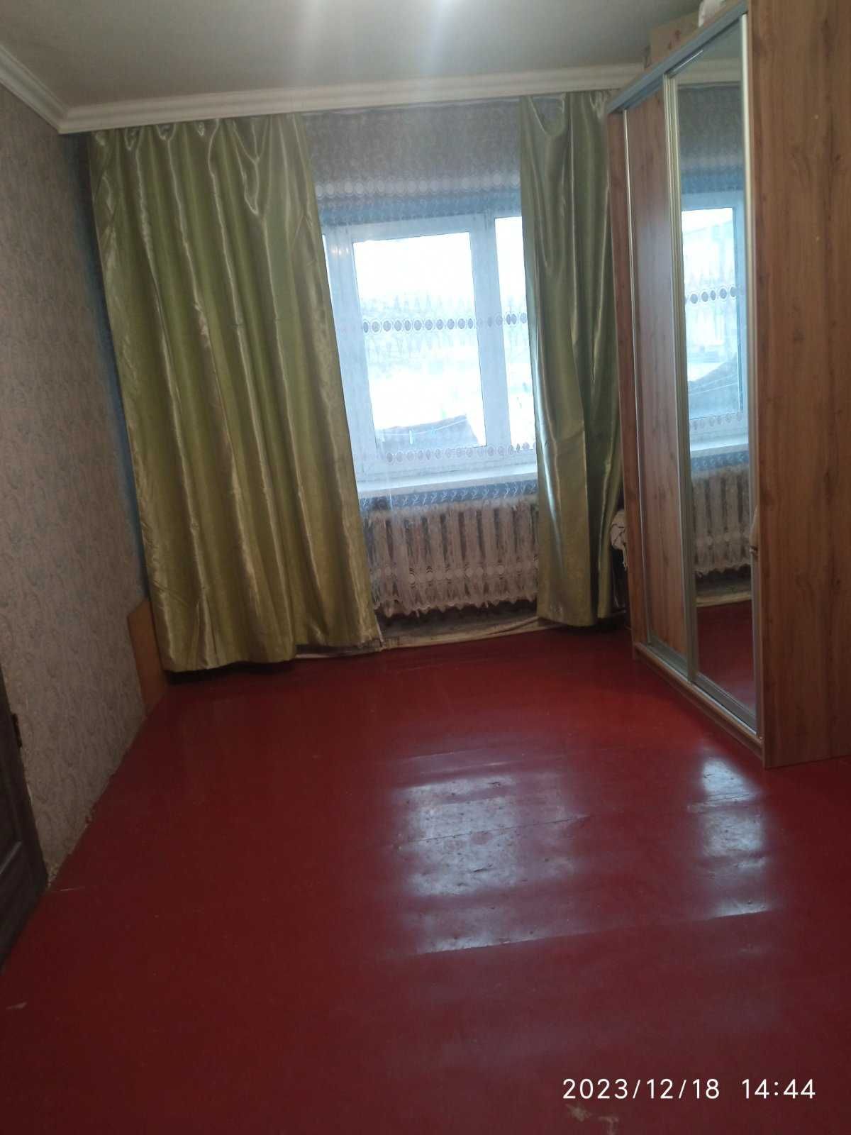 Продам 3-х комнатную квартиру Змиёв не далеко от ЖД вокзала