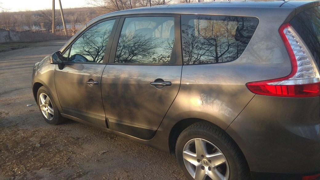 Renault Grand Scenic