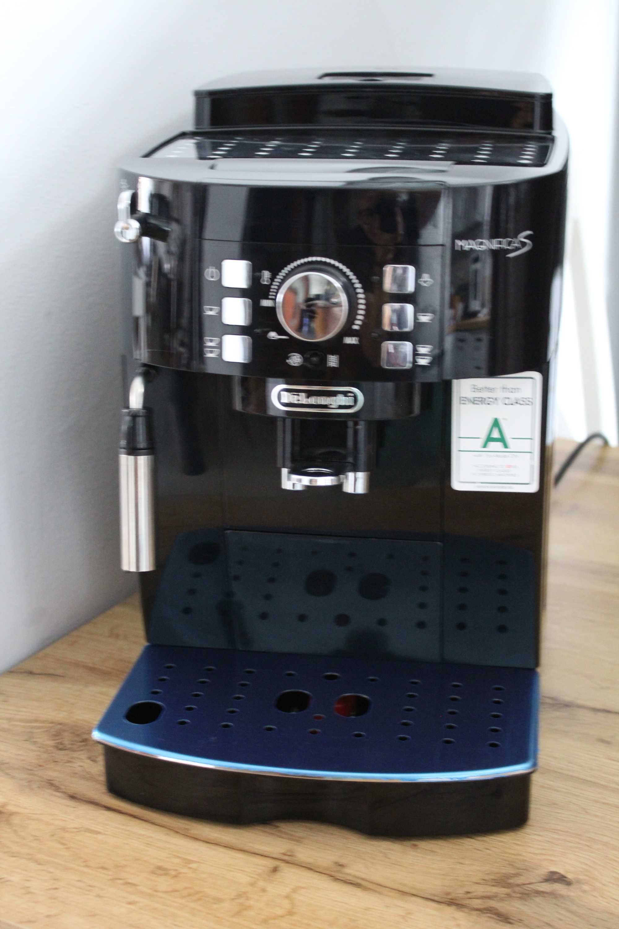 ekspres DELONGHI MAGNIFICA S  ecam20.116 gwarancja serwisowa