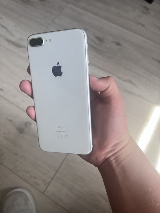 Piekny iphone 8 plus