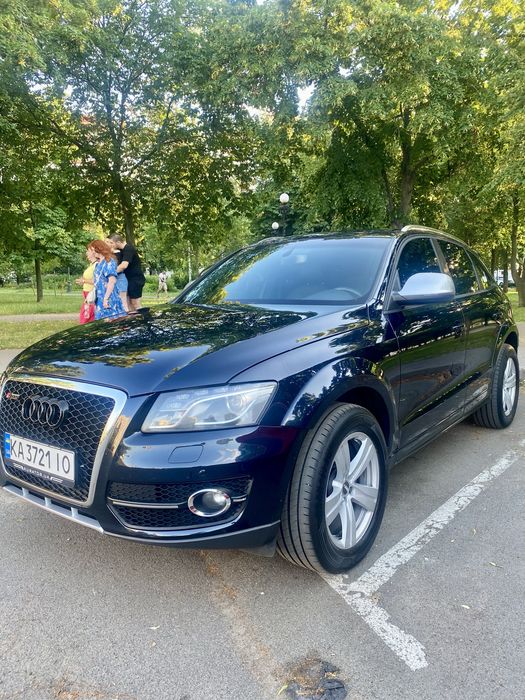 Автомобіль Audi Q5 Sportback 3.0 TDI S Line