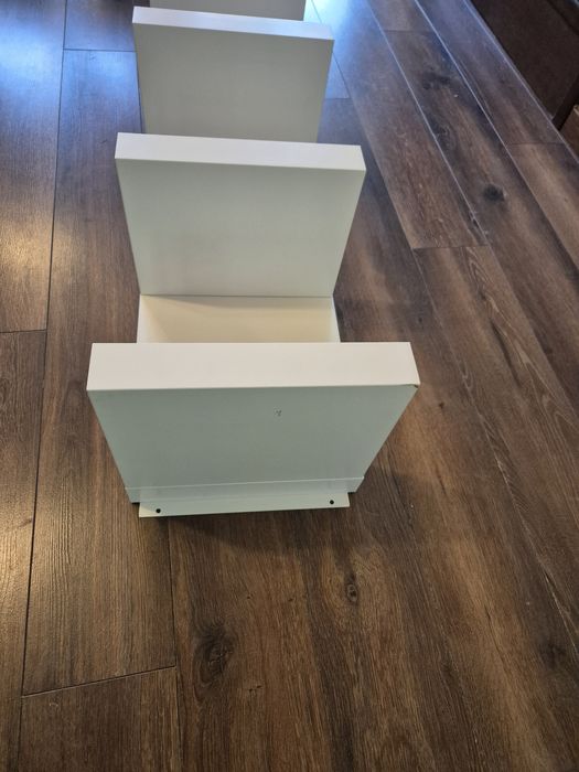 Półka ścienna Ikea Lack