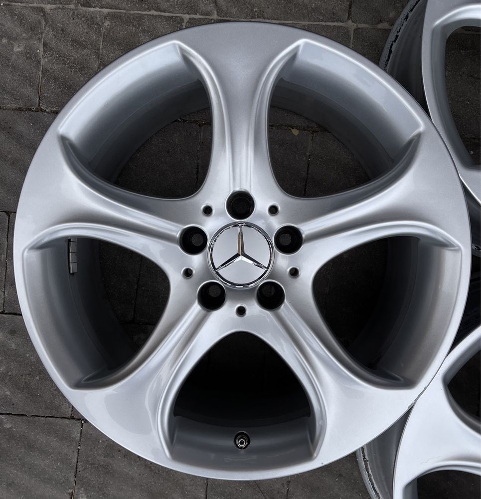 Різноширокі диски Mercedes W205 R18 5x112 Et44/56 7.5J/8.5J.