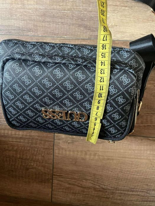 Torebka damska Guess idelna na prezent