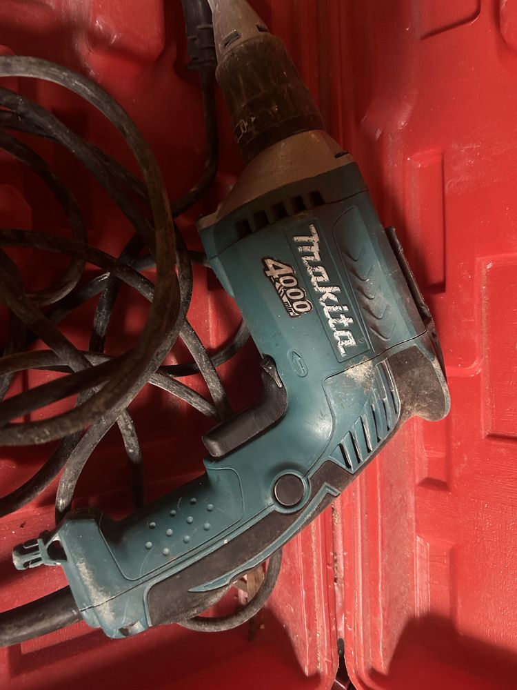 Aparrafusadora pladur makita