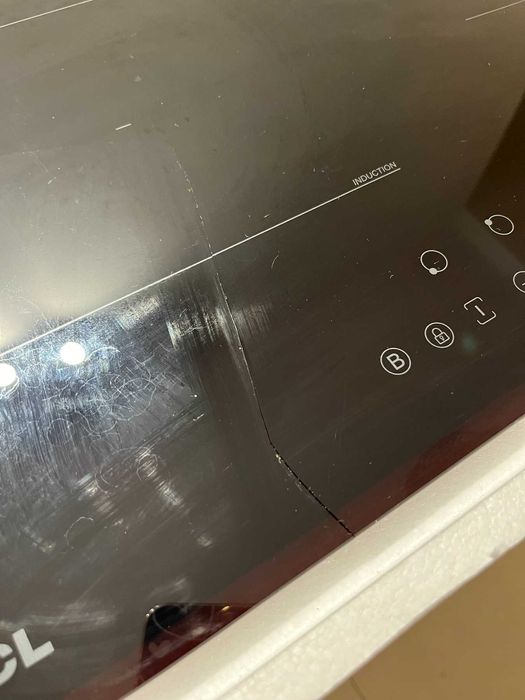 Płyta indukcyjna TCL TI59B4S1 – uszkodzona, do naprawy lub na części