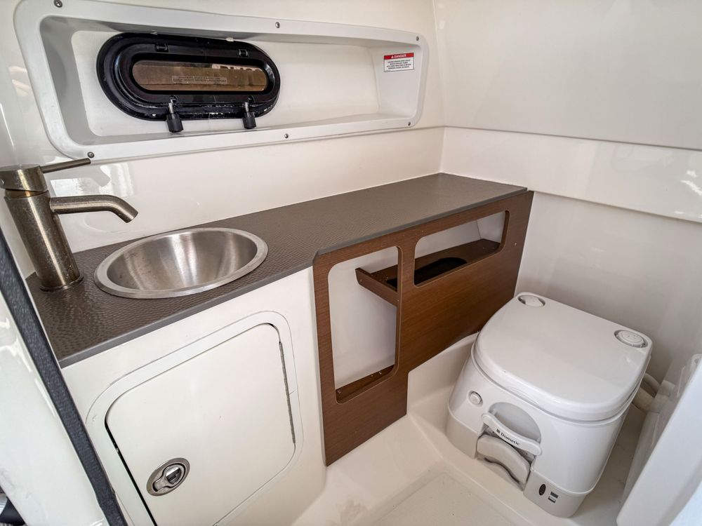 Sea Ray 270 SDX Sundeck – 2017 r