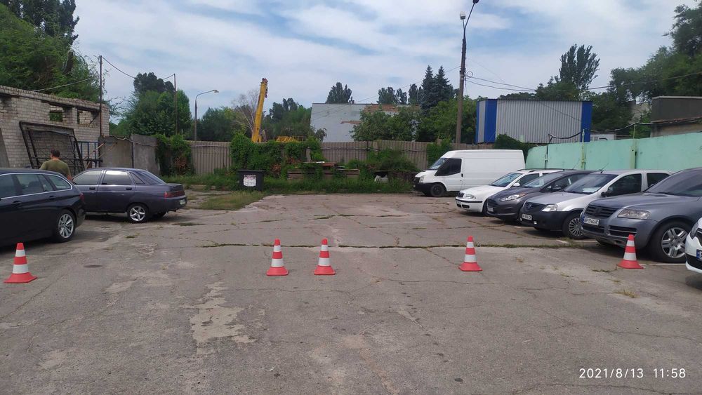 Цена снижена! Продам окремо розташовану будівлю 654 м2, вул. Сєдова