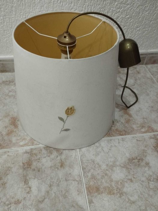 Vendo Candeeiro Teto + Abajur  Para Candeeiro  pé