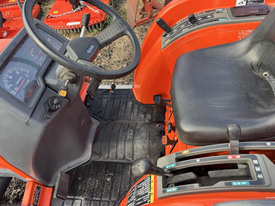 Trator kubota direçao hidraulica 21cv