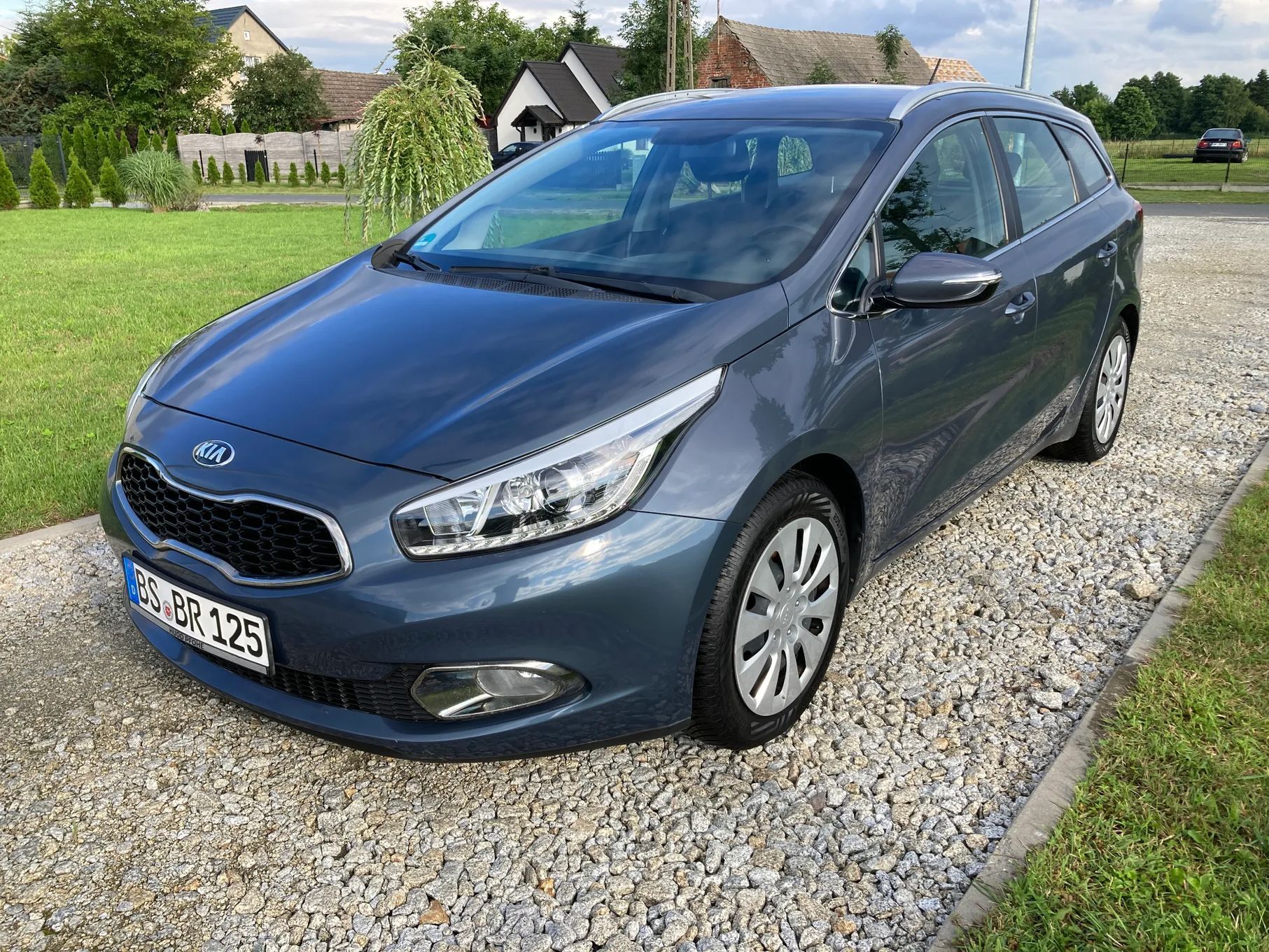 Kia Ceed ,, Ładny Stan ,, 1.6 Benzyna ,, Światła Led ,,