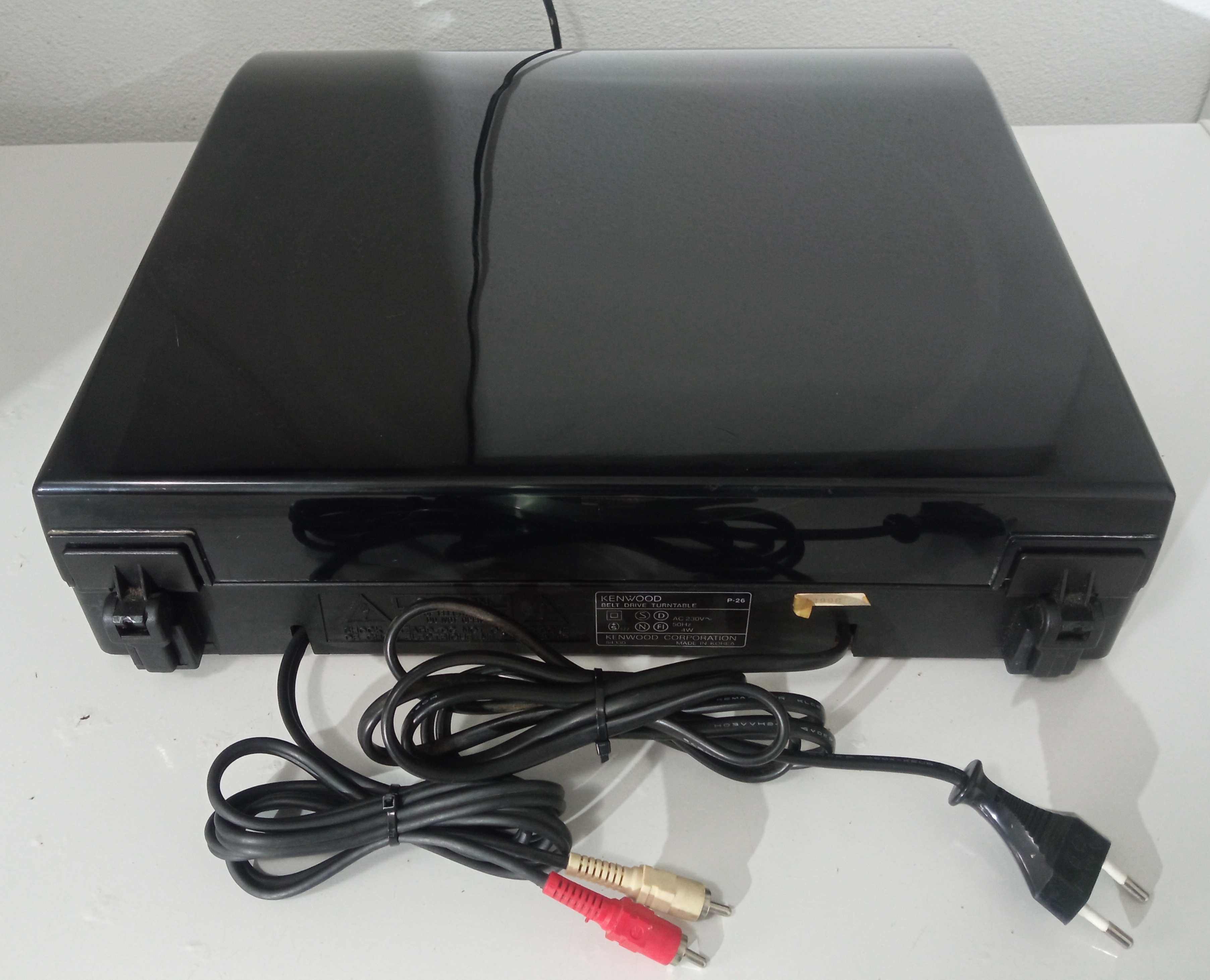 Gira discos Kenwood P26