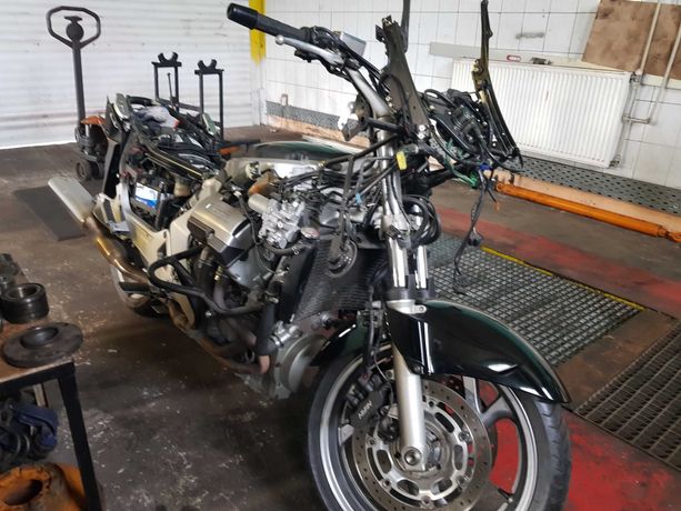 Honda st1300  części silnik kufry alternator