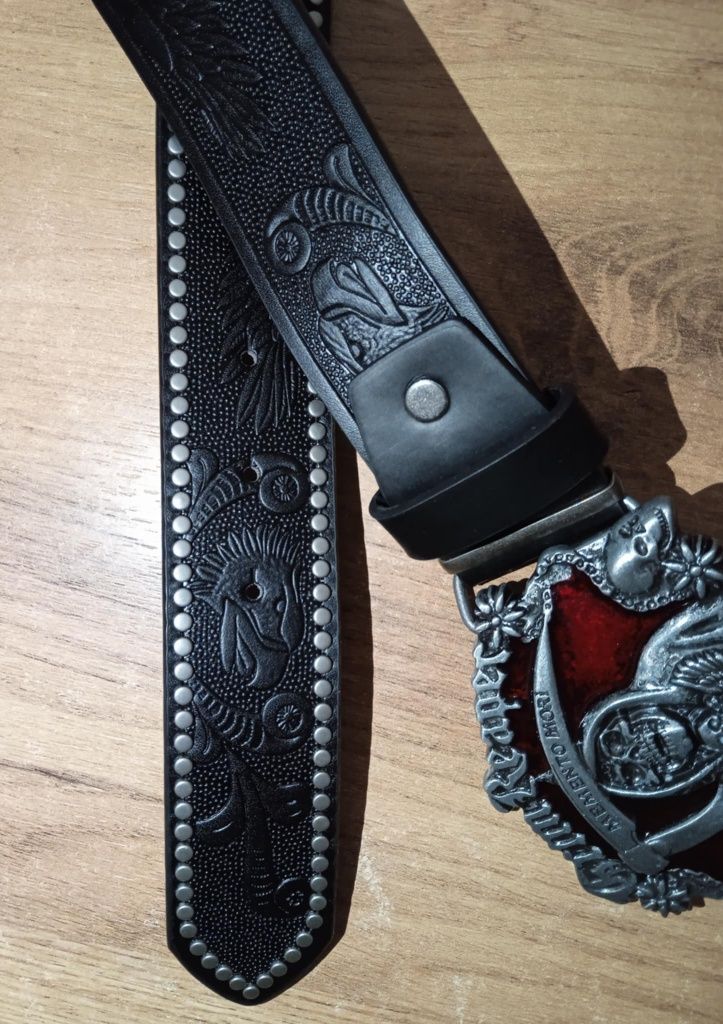 Czarny skórzany męski pasek do spodni memento mori 120cm