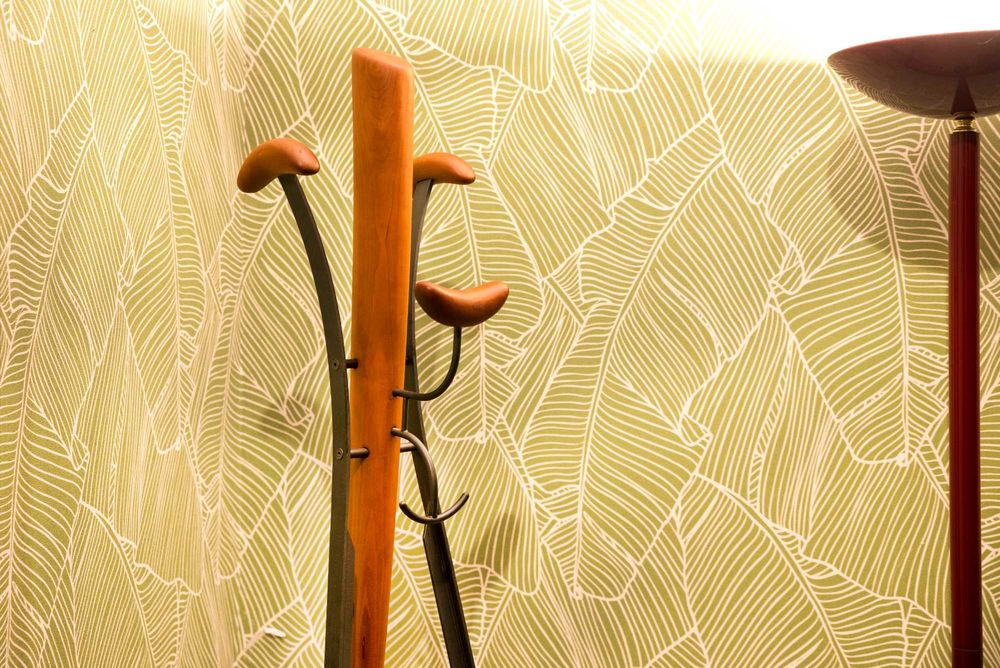 Cabide em Madeira e Aço