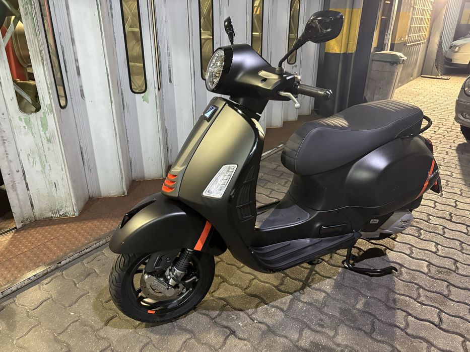 Vespa Gts 125 Super ( black ediçao ) bom preço