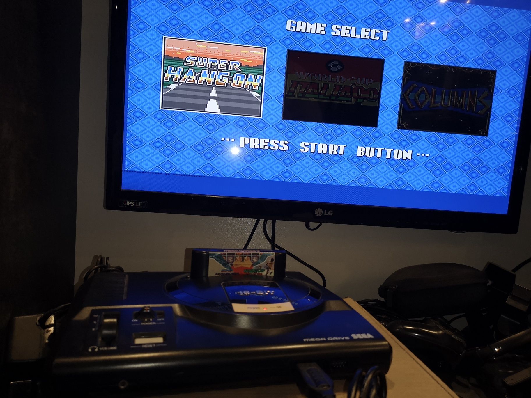Konsola SEGA MEGA DRIVE I (wszystko oryginalne) + 3 gry