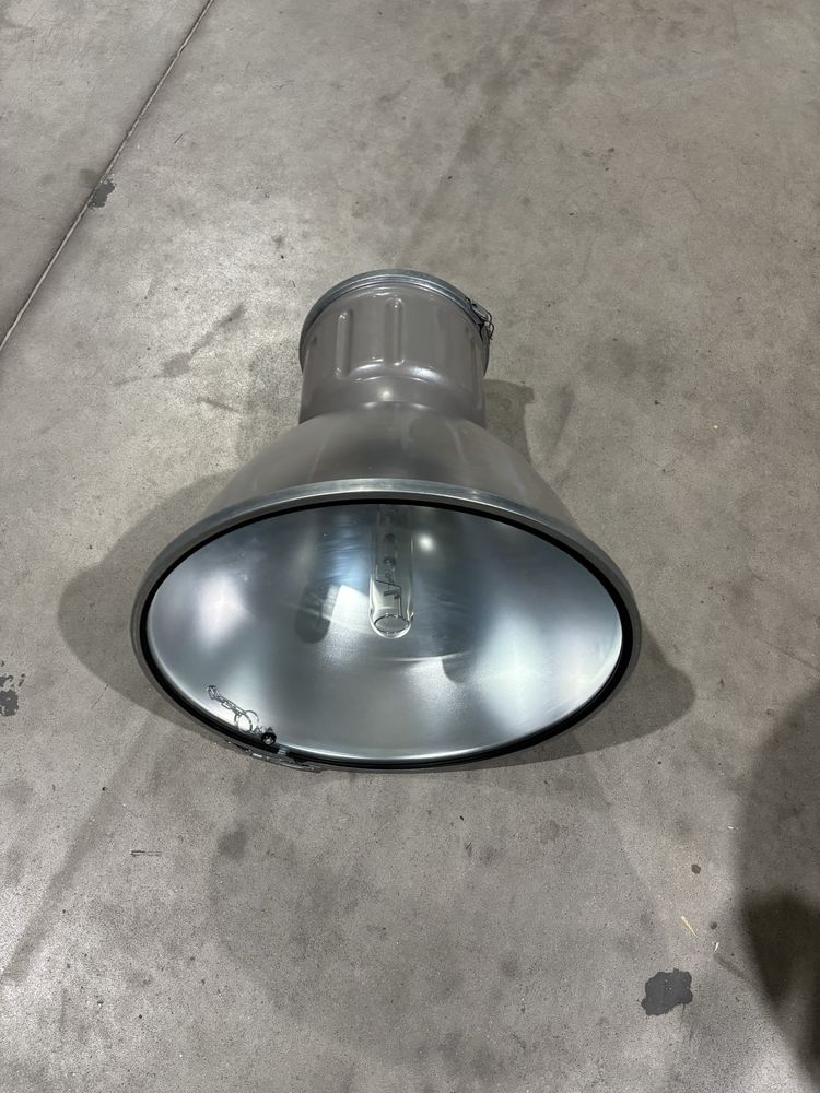 Lampa metalohalogen firmy LUG