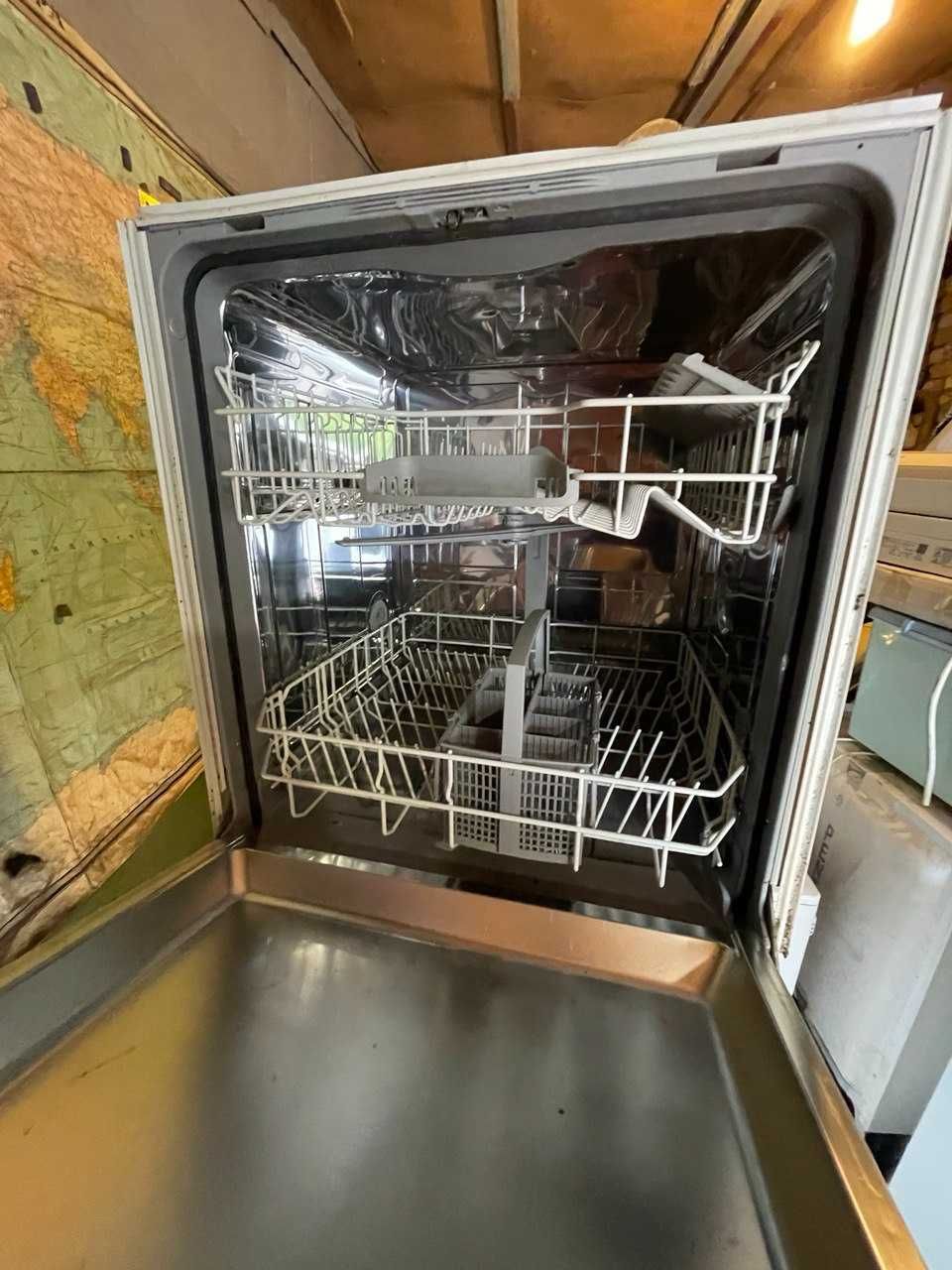 Встраиваемая посудомоечная машина BOSCH SMV24AX00K