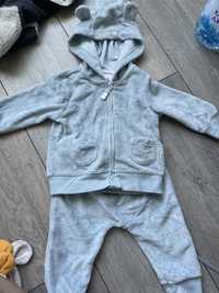 Костюмчик від carters 6m