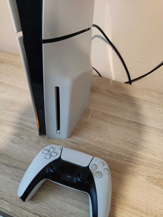 Konsola Playstation 5 Slim 1TB + 7 gier + Sony Pulse 3D