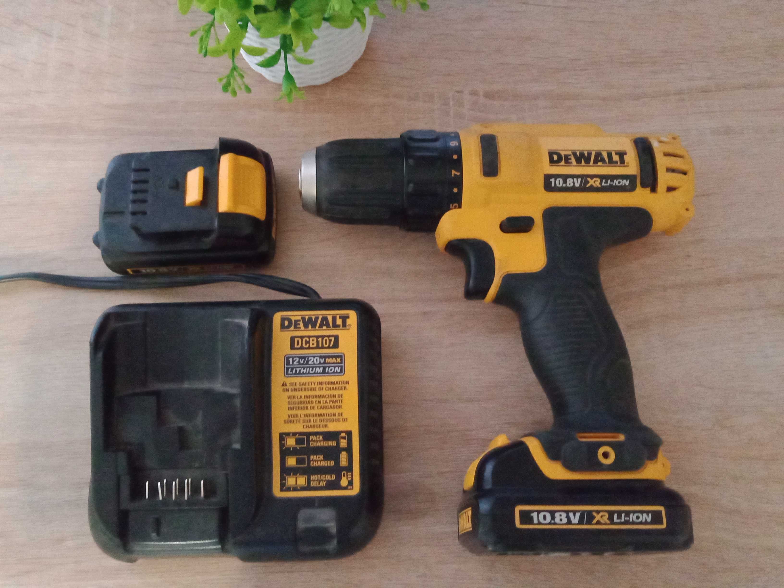 Шуруповёрт DeWalt
