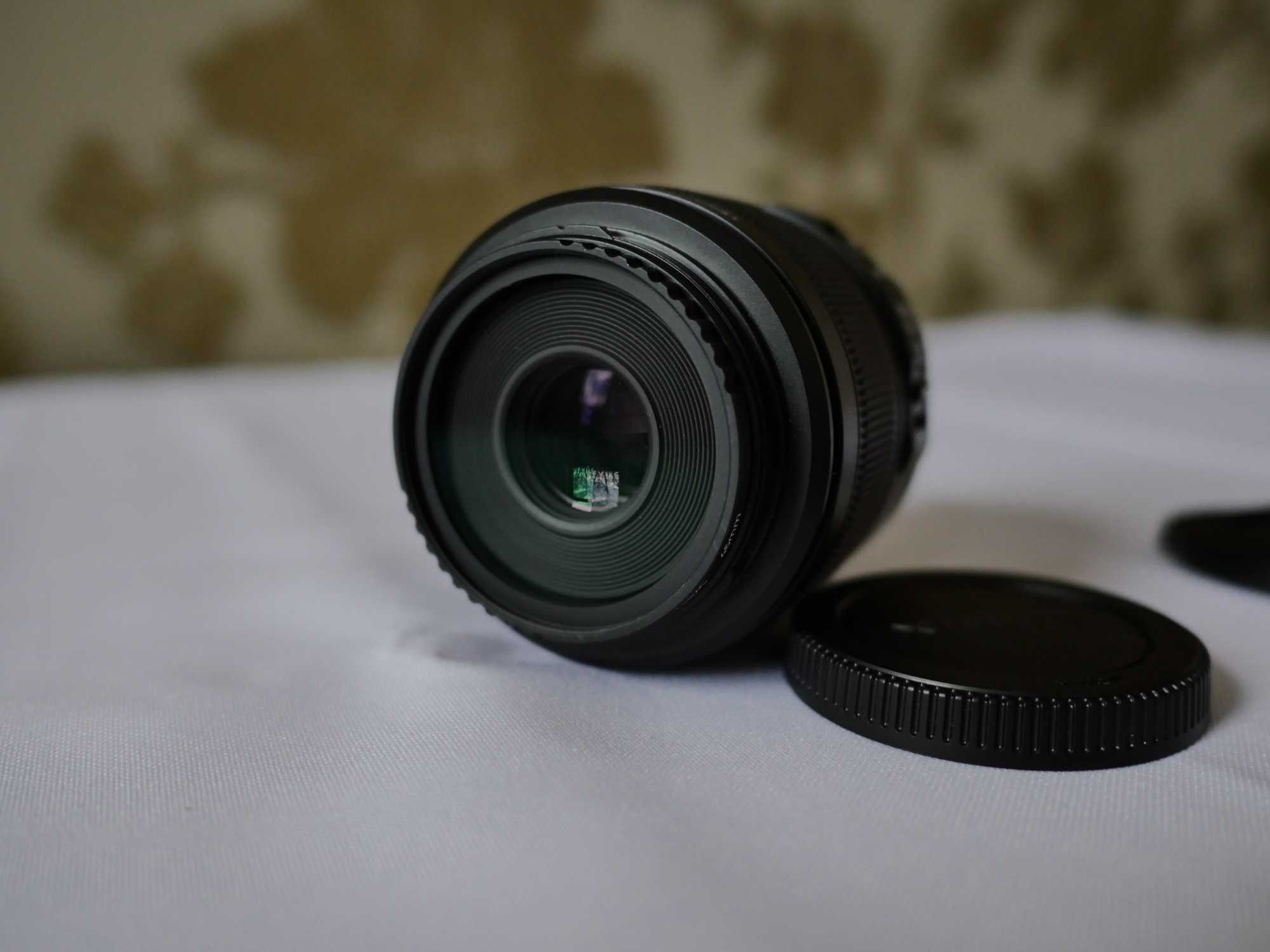 Об'єктив Panasonic Leica DG Macro-Elmarit 45mm f/2.8