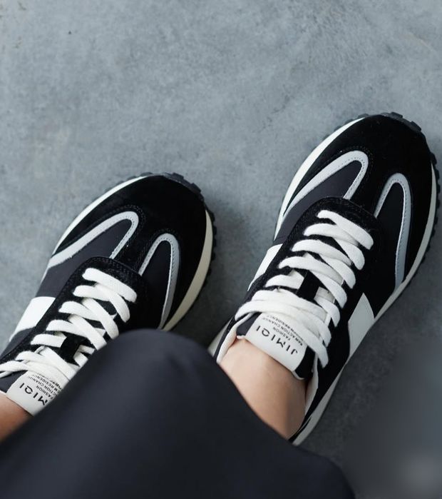 Кросівки весна-осінь 38 розмір