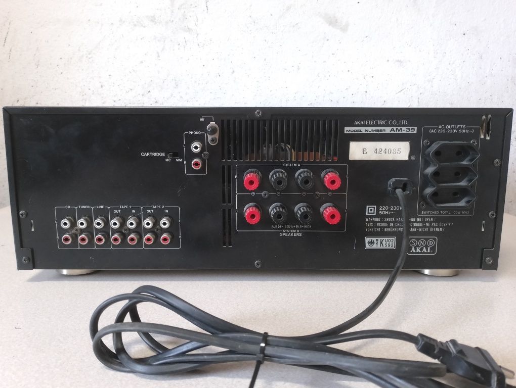 Wzmacniacz Akai AM-39